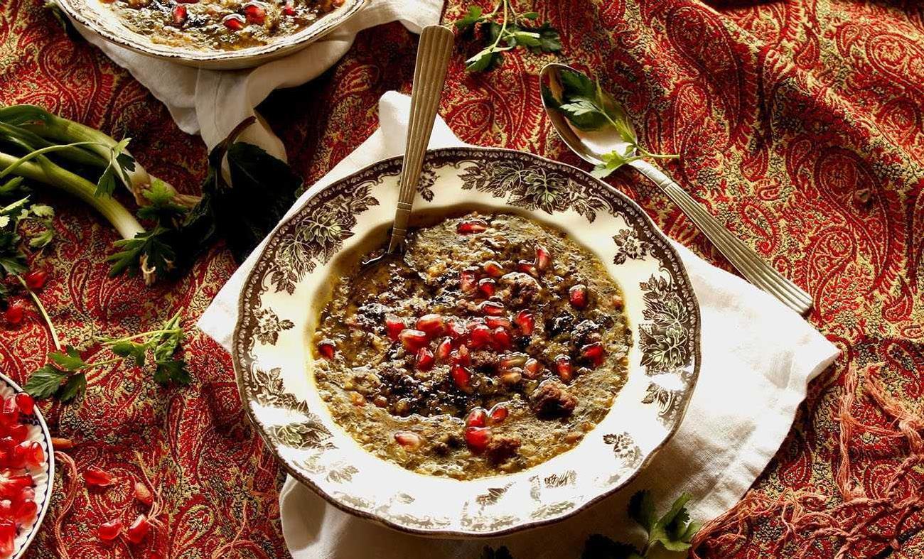 ۲ طرز تهیه آش انار شب یلدا با گوشت و بدون گوشت+ آش انار شیراز و سایر شهرها ۲ طرز تهیه آش انار شب یلدا با گوشت و بدون گوشت+ آش انار شیراز و سایر شهرها