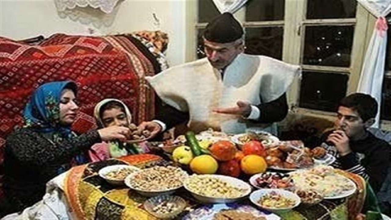 جشن ورود به زمستان با حضور کرونا/ یلدا به صرف انار و هندوانه مجازی
