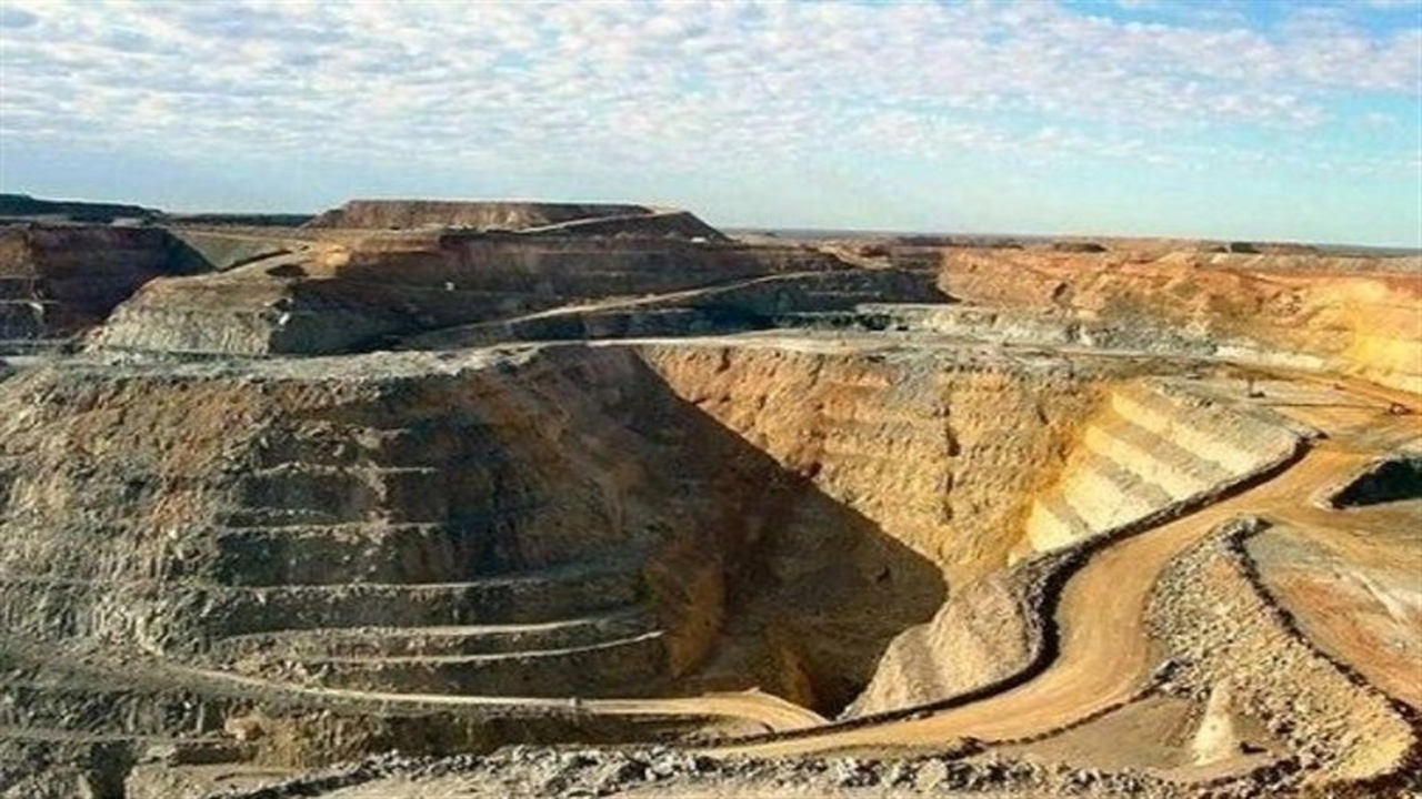 فرار منابع طبیعی از احیاء معادن