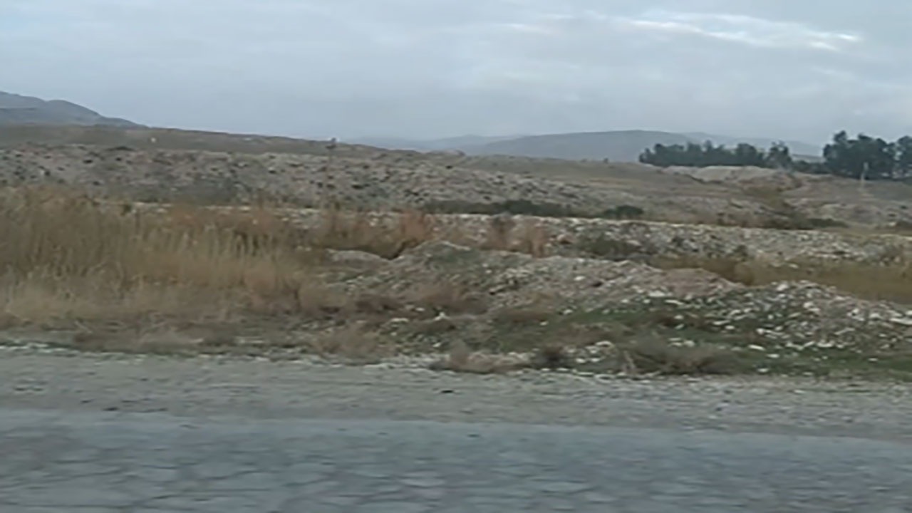 گلایه از وضعیت نامناسب جاده در سومار + فیلم