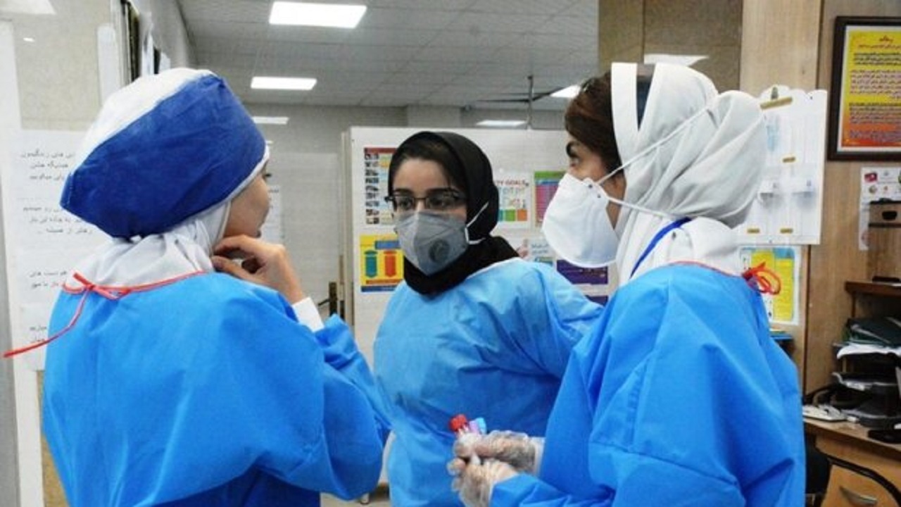 پرستاران قهرمانان روز‌های کرونایی هستند