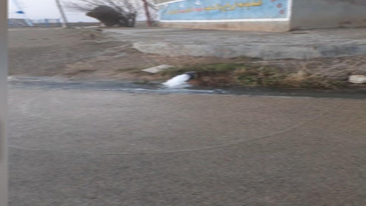 هدررفت آب شرب در روستای امیرآباد + فیلم