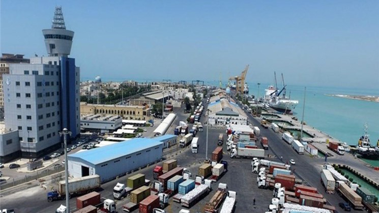 تسریع ترخیص کالا در گمرکات بوشهر/ خدمات لازم به بازرگانان ارائه می شود