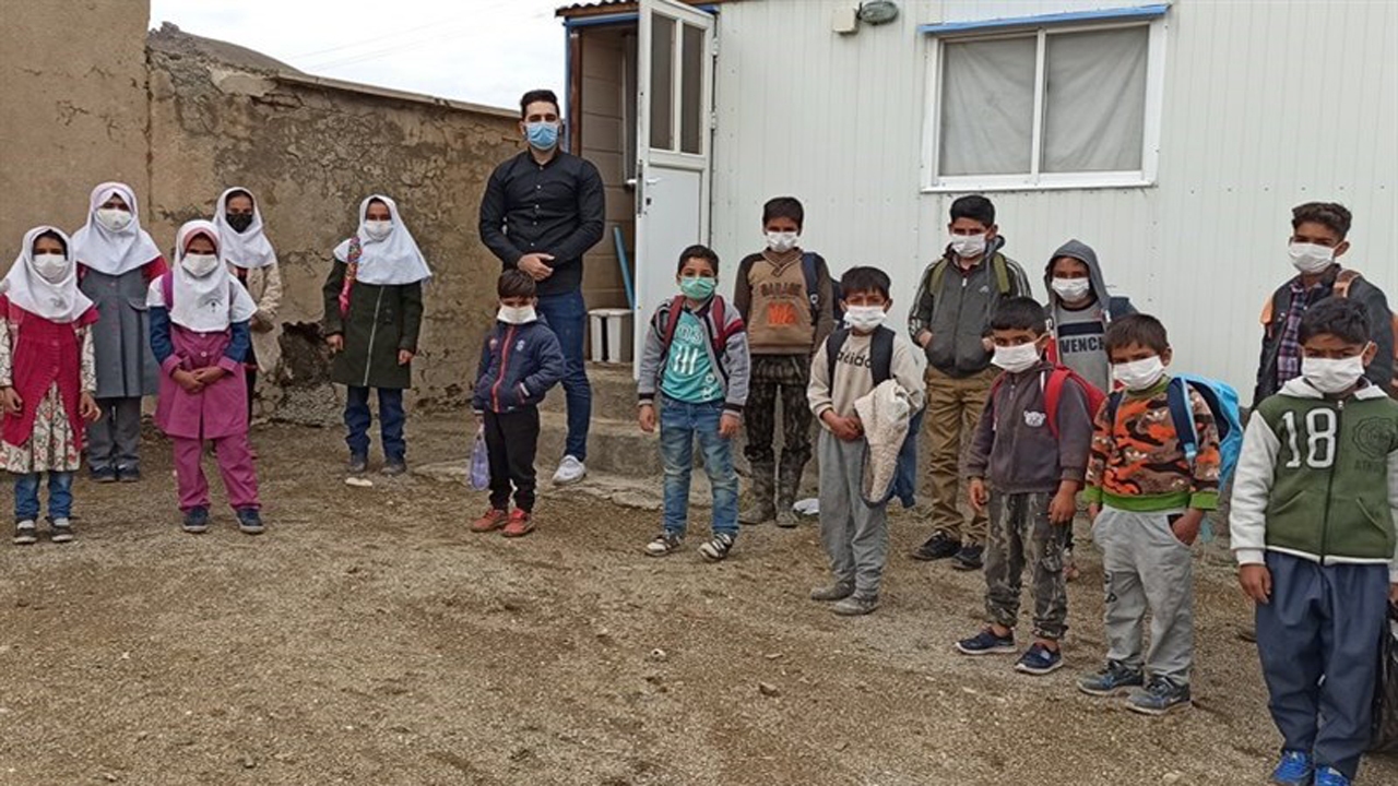 روایتی از عشق یک معلم به دانش آموزانش در مناطق عشایری