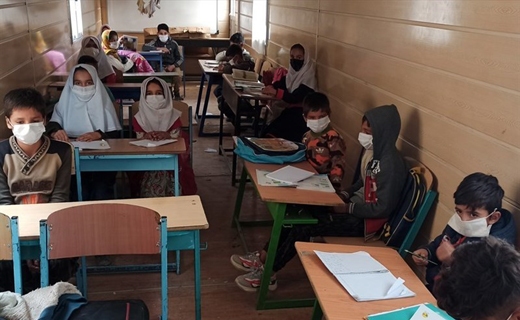 روایتی از عشق یک معلم به دانش آموزانش در مناطق عشایری