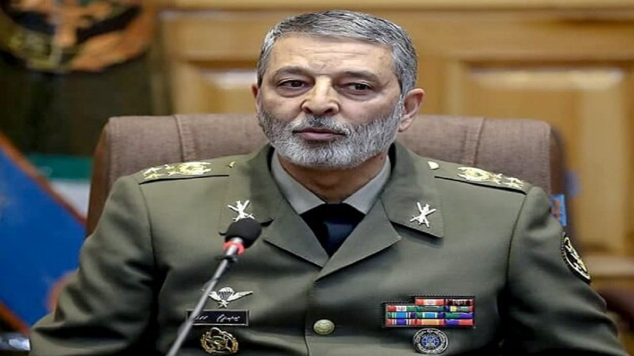 نباید به تعریف و تمجید زبانی از پرستاران اکتفا کنیم