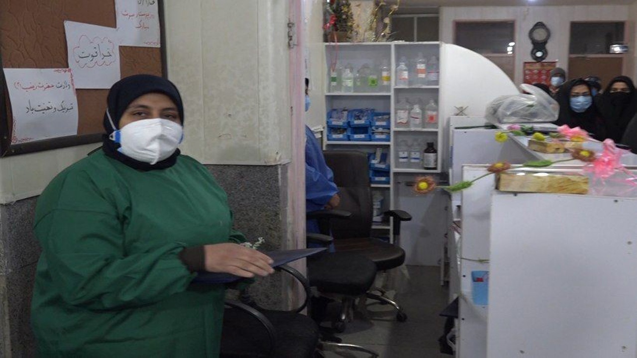 بانوی فهرجی پرستار نمونه کشور شد