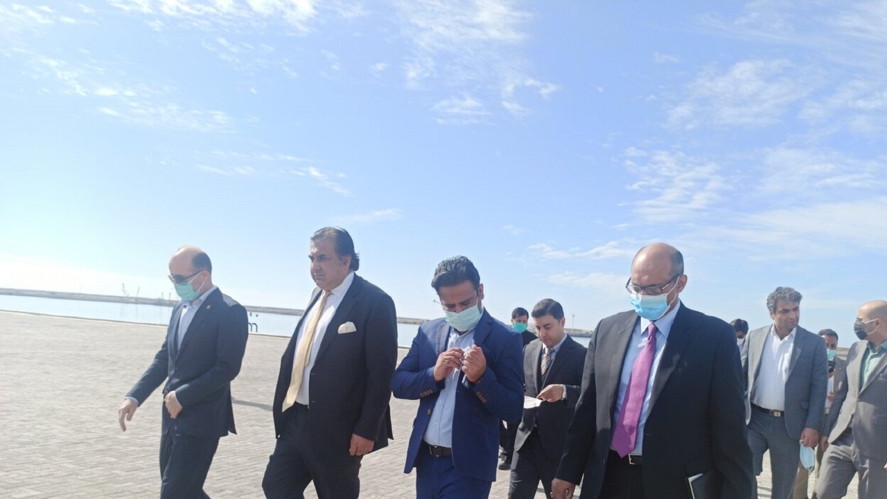 پاکستان بر توسعه روابط دریایی و اقتصادی با ایران تاکید دارد