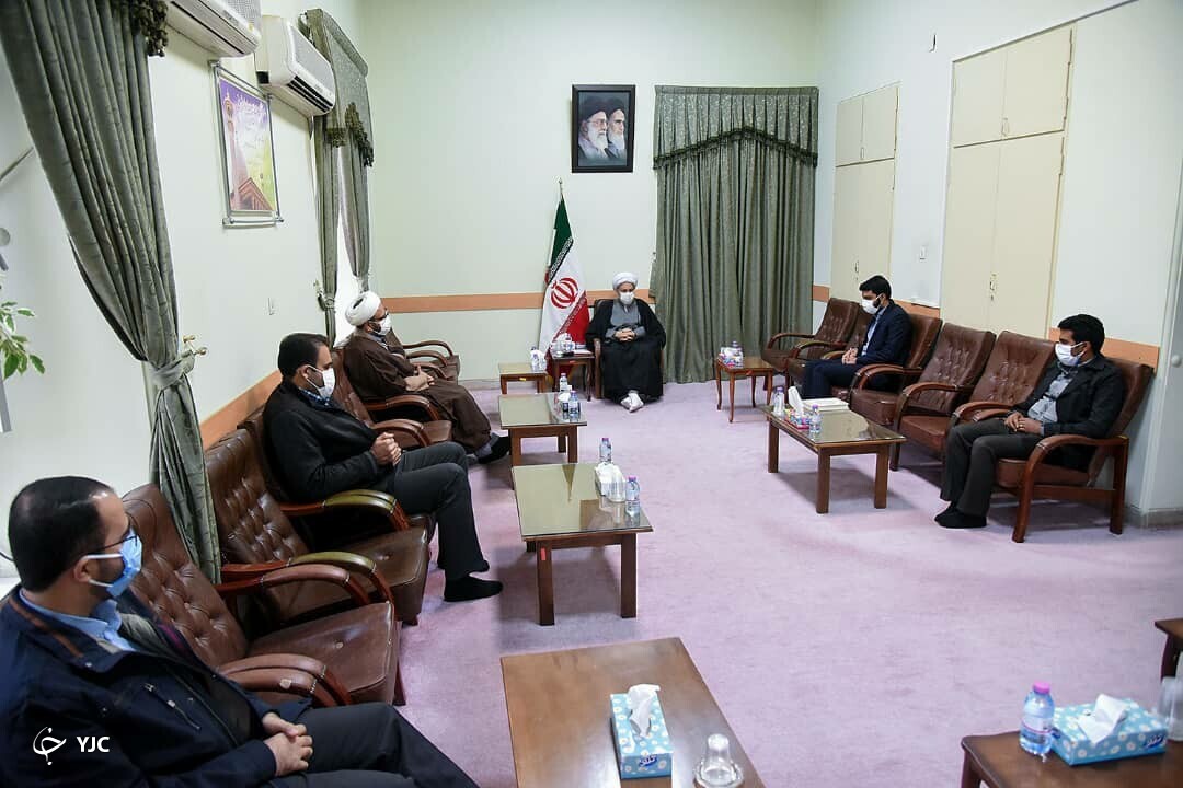 کار نکرده در تربیت نسل جوان زیاد است/ عرفان بدون فقه منجر به انحراف میشود کار نکرده در تربیت نسل جوان زیاد است/ عرفان بدون فقه منجر به انحراف میشود