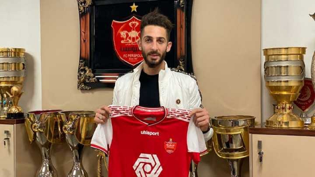 عبدی قراردادش را با پرسپولیس تمدید کرد