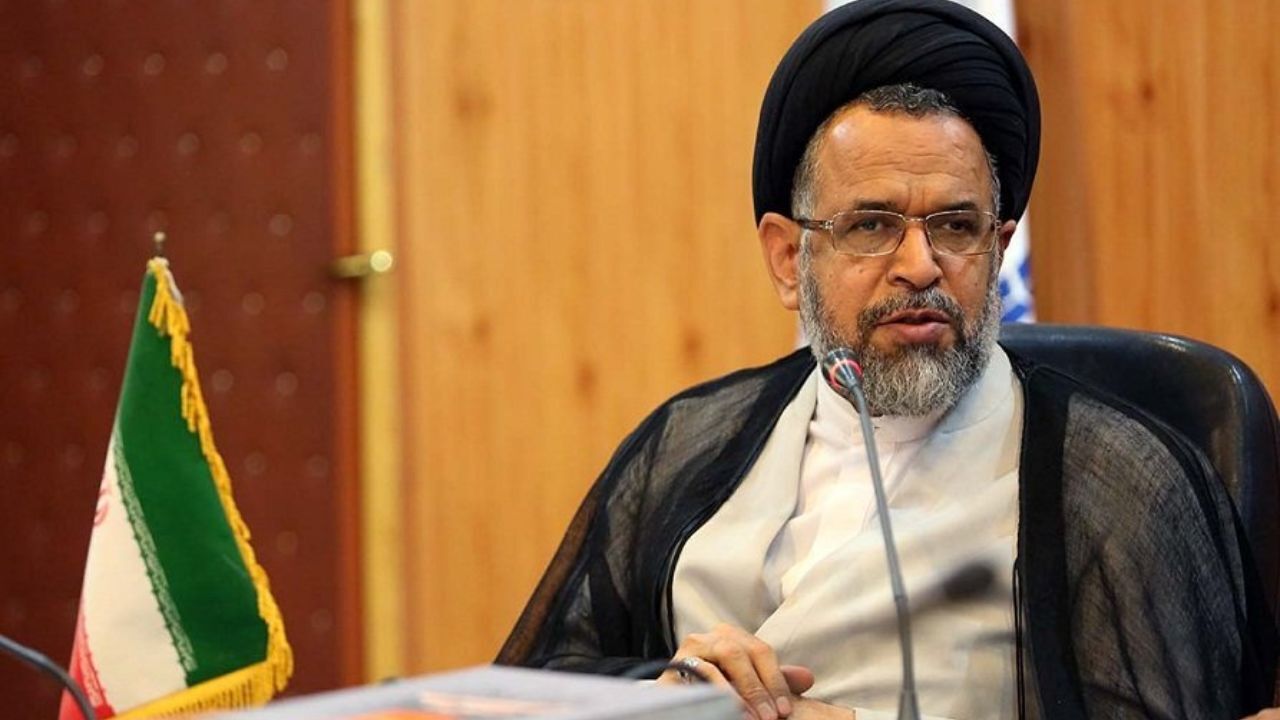 بسیج در خنثی کردن توطئه‌های سپاه کفر خوش می‌درخشد