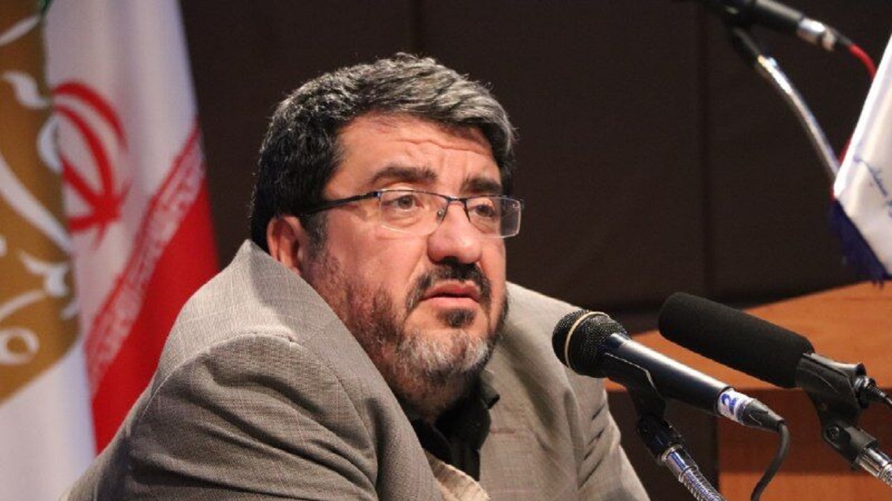 فواد ایزدی در توئیتر نوشت: خوش خیالی تا کی؟
