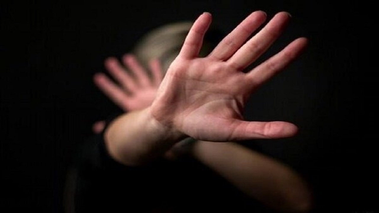 هیس، زنان می‌خواهند کمی فریاد بزنند؛ از سکوت خسته شده اند