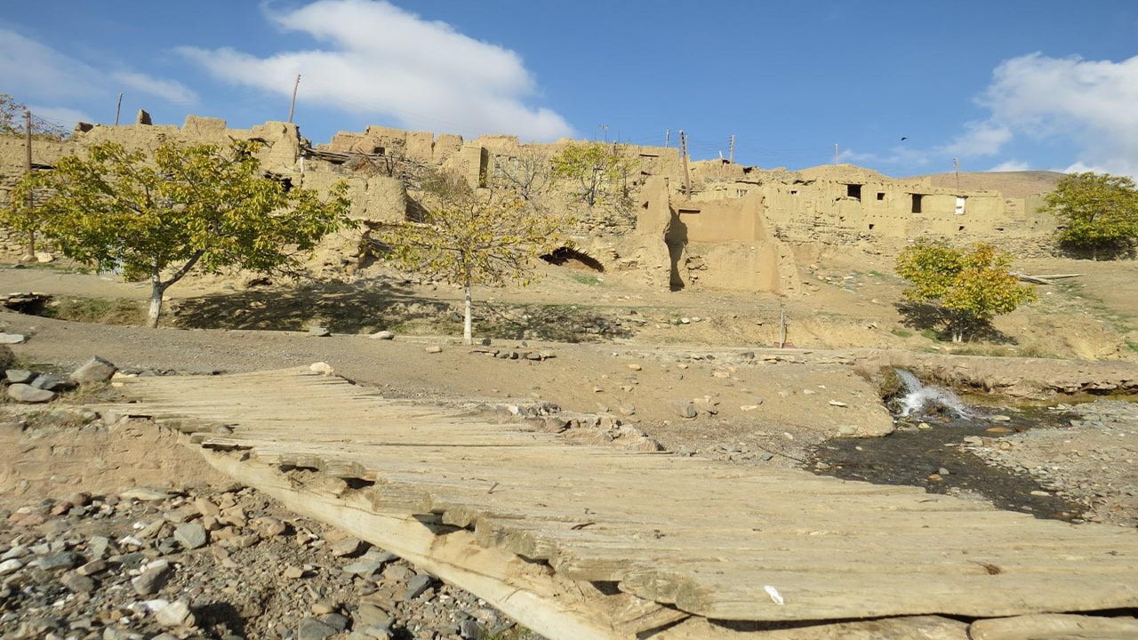 تصاویری از طبیعت پاییزی در روستای الماس