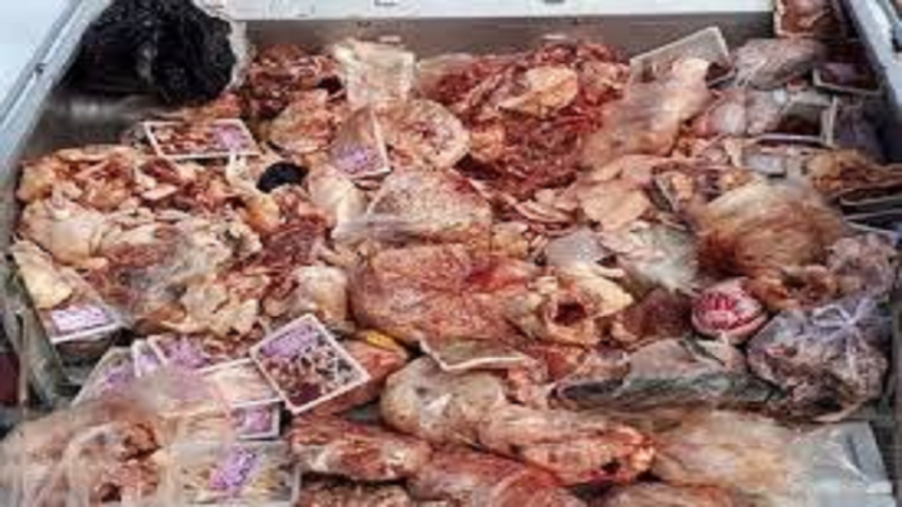 معدوم سازی ۱۲۰ کیلوگرم گوشت مرغ غیر قابل مصرف در تربت جام