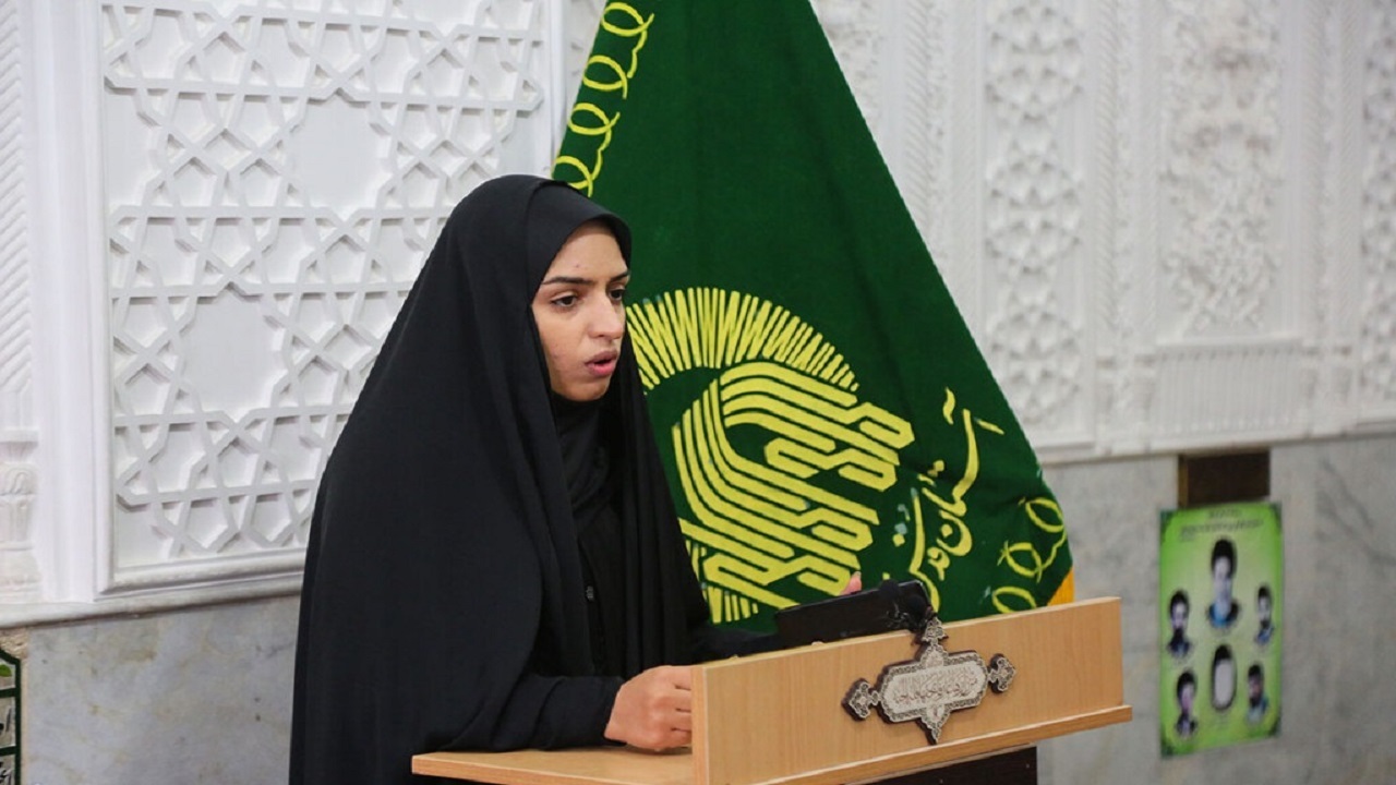 نشست "شعر فاطمی" در مقبره پروین اعتصامی برگزار شد +تصاویر