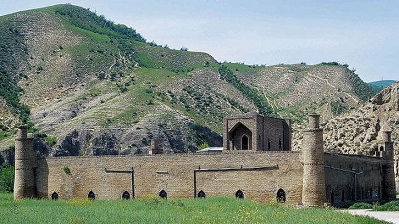 سلامت بنا‌های تاریخی مراوه تپه در زلزله