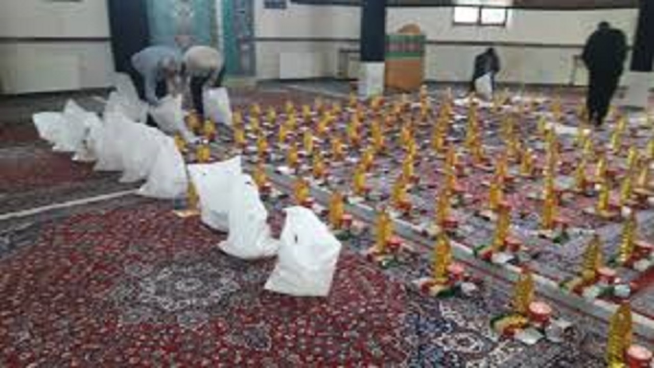 توزیع ۲۰۰ بسته معیشتی در بین آسیب دیدگان کرونا