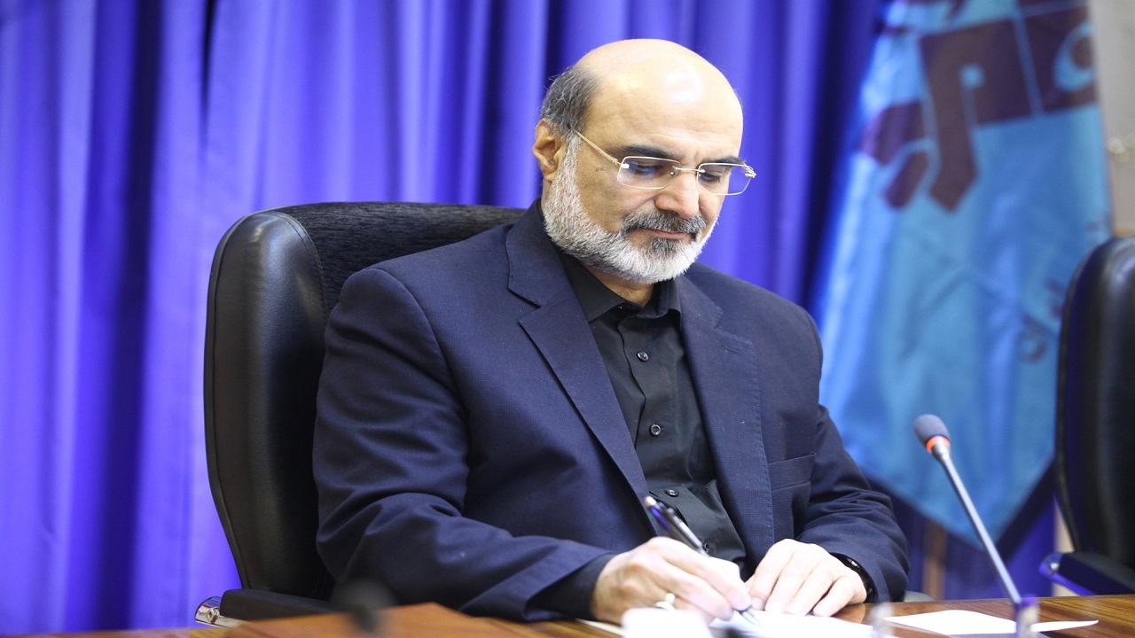 پیام تسلیت رئیس رسانه ملی در پی درگذشت پرویز پورحسینی