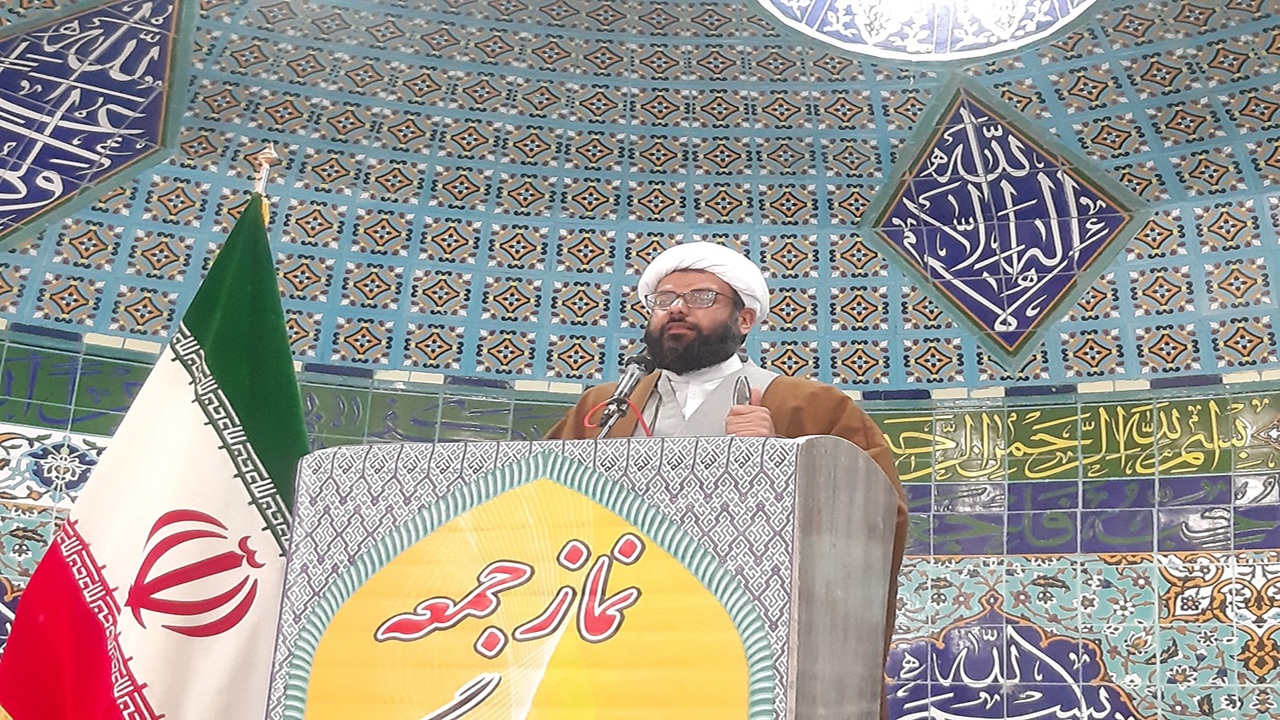 تأکید امام جمعه ریگان بر توجه مسئولان به مشکلات اقتصادی مردم