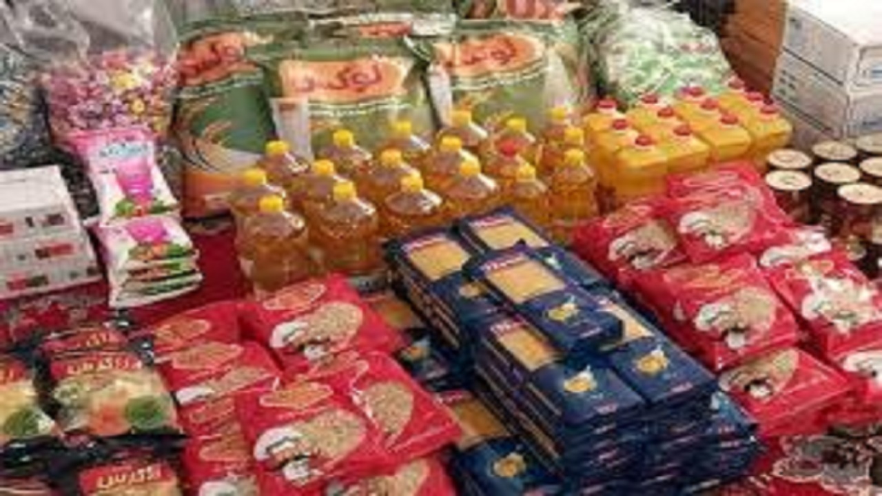 توزیع ۶۰۰ بسته لوازم التحریر و مواد غذایی درصوفیان