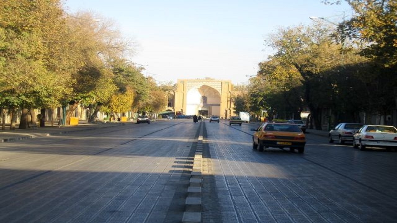 کاهش ۱۲ درصدی تردد خودرو‌ها در شهر قزوین