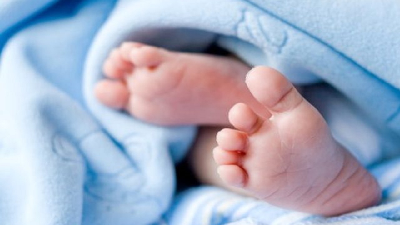 پایش مراکز درمانی در زمینه انجام سزارین‌های غیر موجه/ با متخلفان برخورد قانونی می‌شود