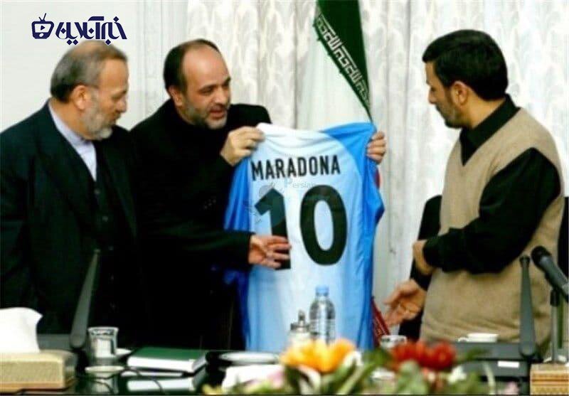 ماجرای پیراهنی که به جای موزه به احمدی نژاد رسید!