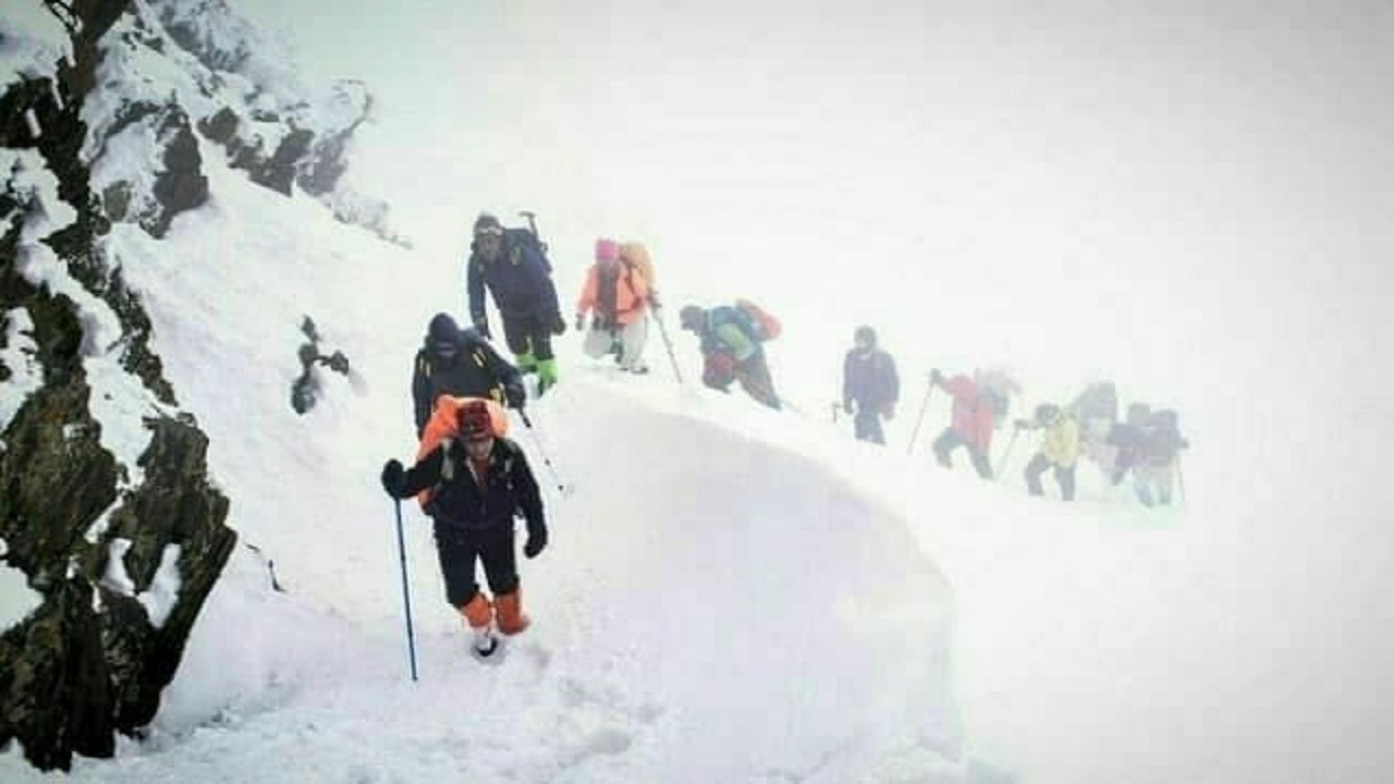 ۳ کوهنورد در کوه بلقیس شهرستان تکاب مفقود شدند