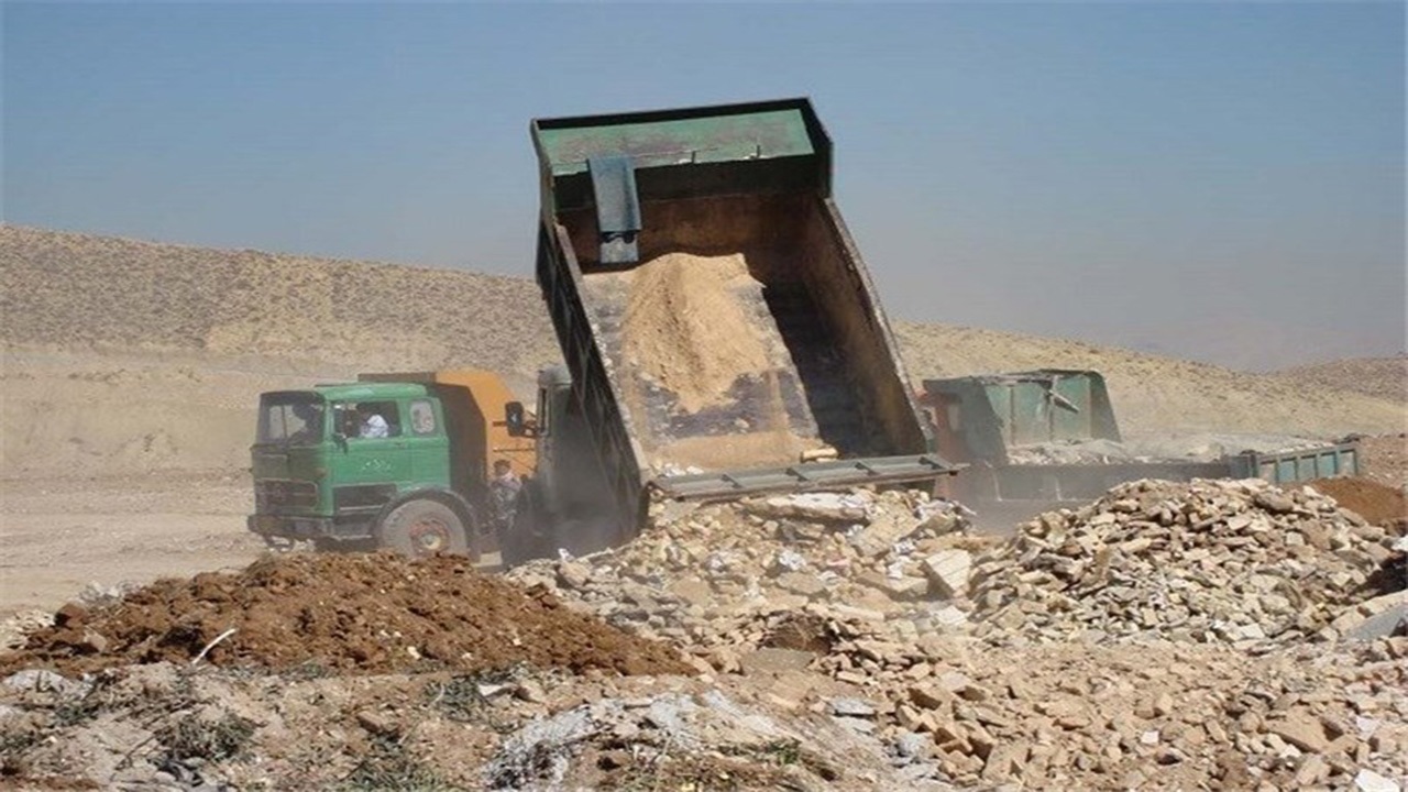 جمع‌آوری روزانه ۹۰ تن نخاله ساختمانی از منطقه سه کرمان