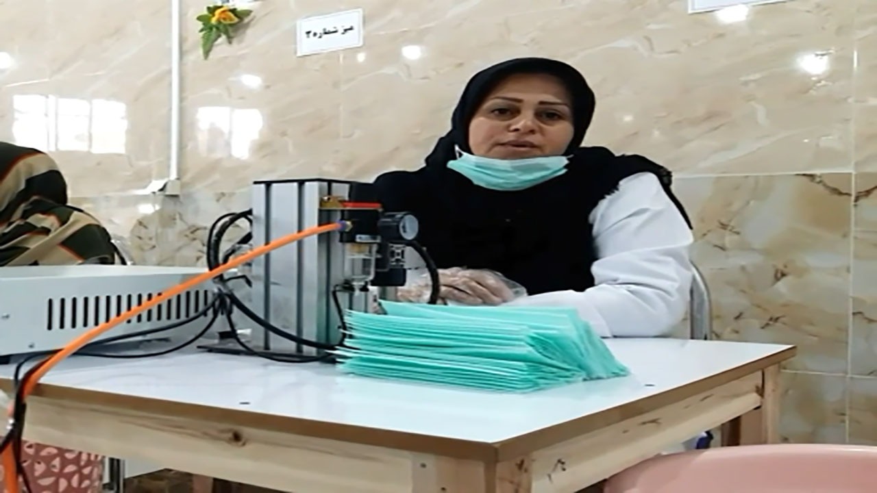 کارآفرینی طلبه دزجی از جنس ماسک ۳ لایه پزشکی + فیلم