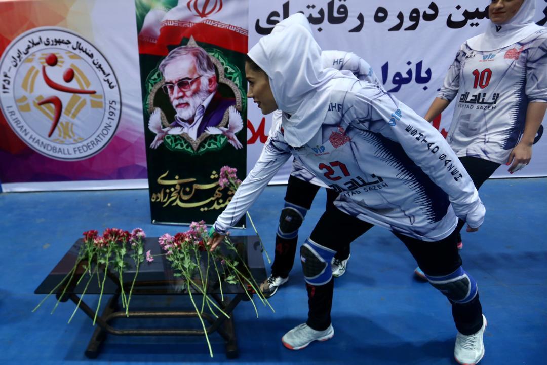 مرحله دوم لیگ برتر هندبال بانوان با ادای احترام به شهید فخری زاده آغاز شد