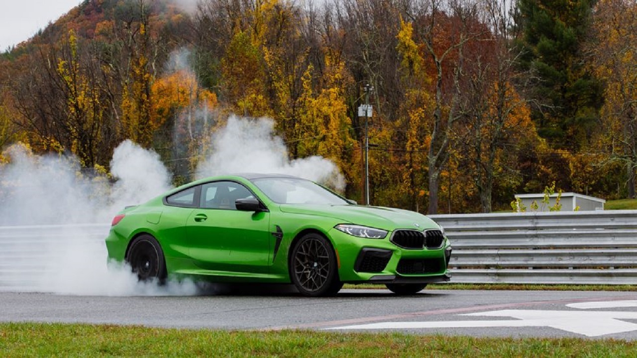 اصرار BMW به تولید خودروهای بنزینی