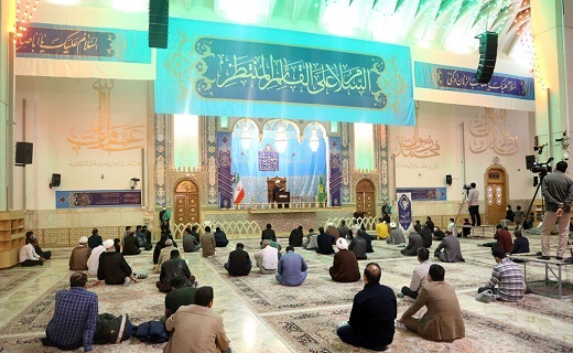 جشن شام میلاد امام زمان (عج) در حرم حضرت معصومه (س)+تصاویر