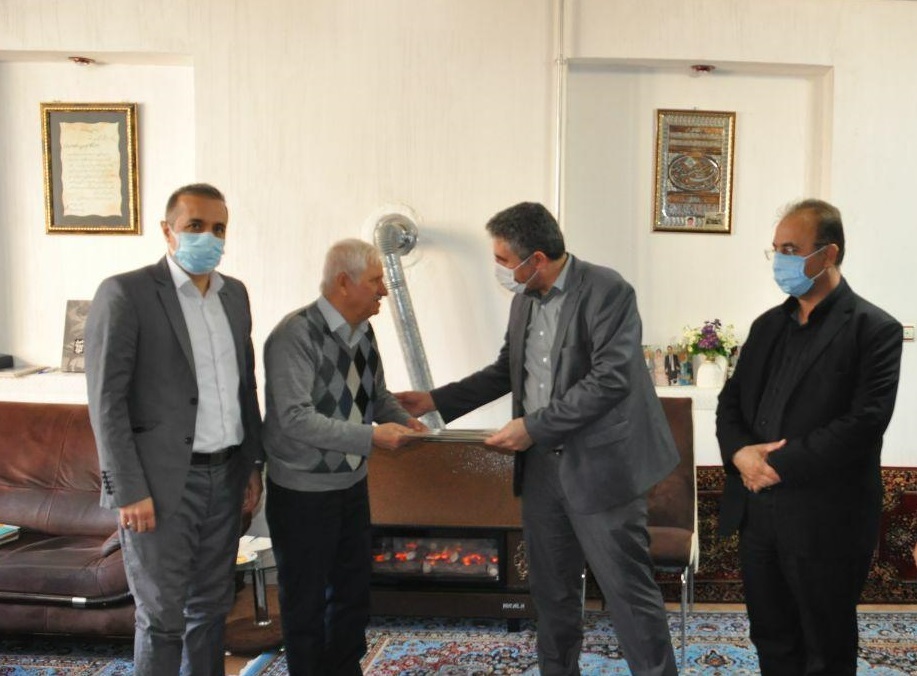 دیدار نوروزی مسئولان با هنرمندان مهابادی