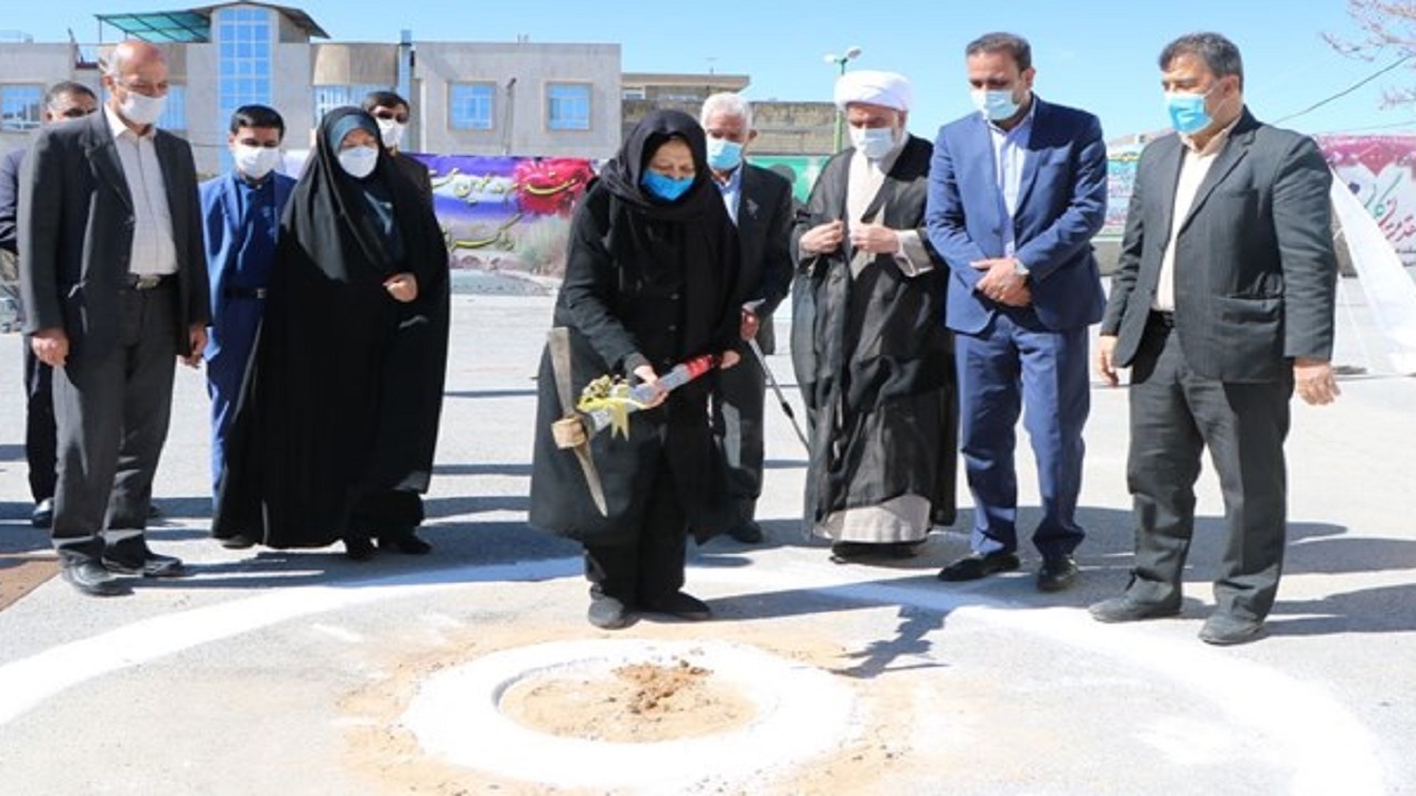 کلنگ مدرسه ۶ کلاسه خیری در ناغان به زمین زده شد