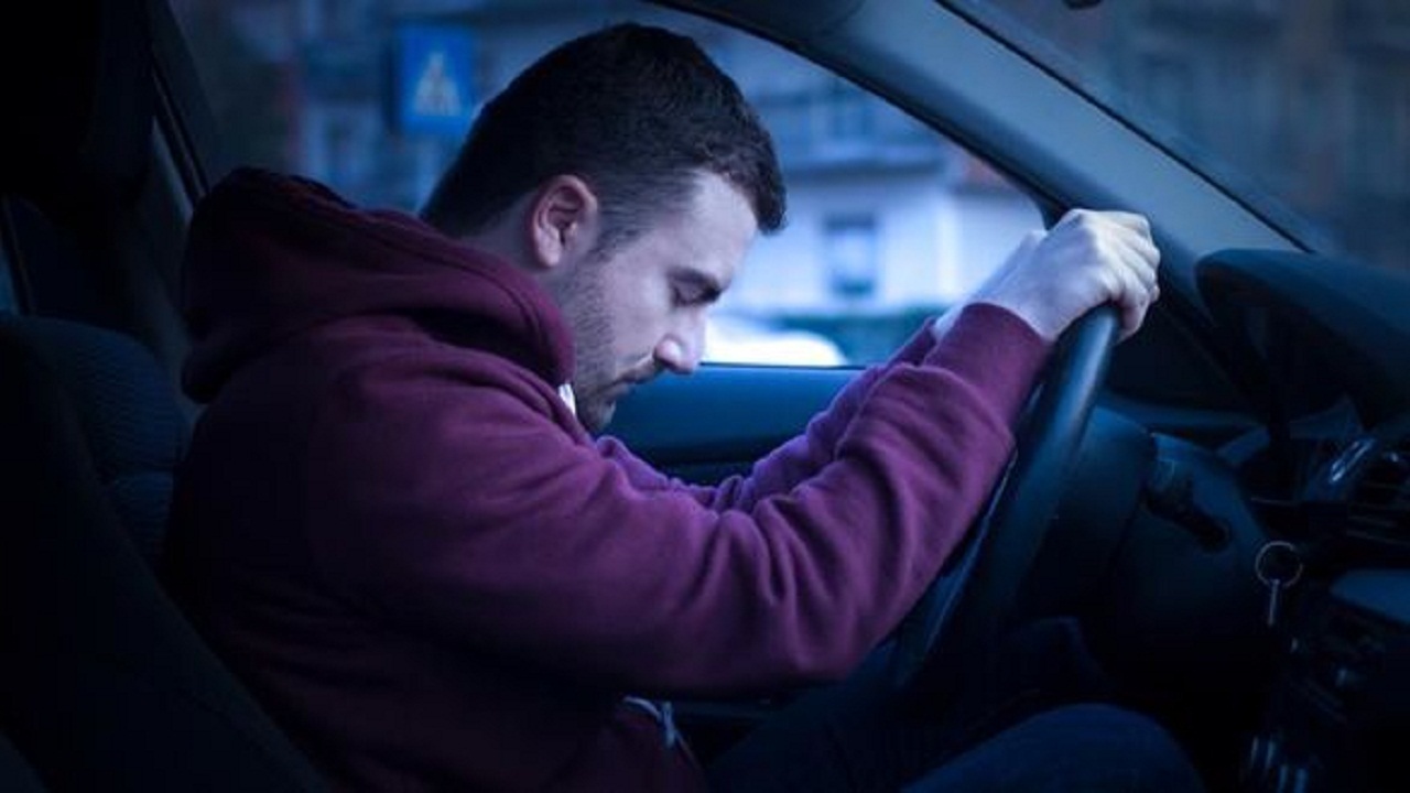 خواب آلودگی راننده؛ علت اصلی واژگونی خودرو‌ها در استان سمنان