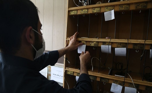 استقبال زائران بانوی کرامت از دفاتر شارژ تلفن همراه +تصاویر