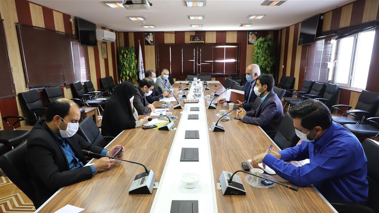 معدوم سازی پنج هزار و ۸۰۵ کیلوگرم موادغذایی فاسد در فارس