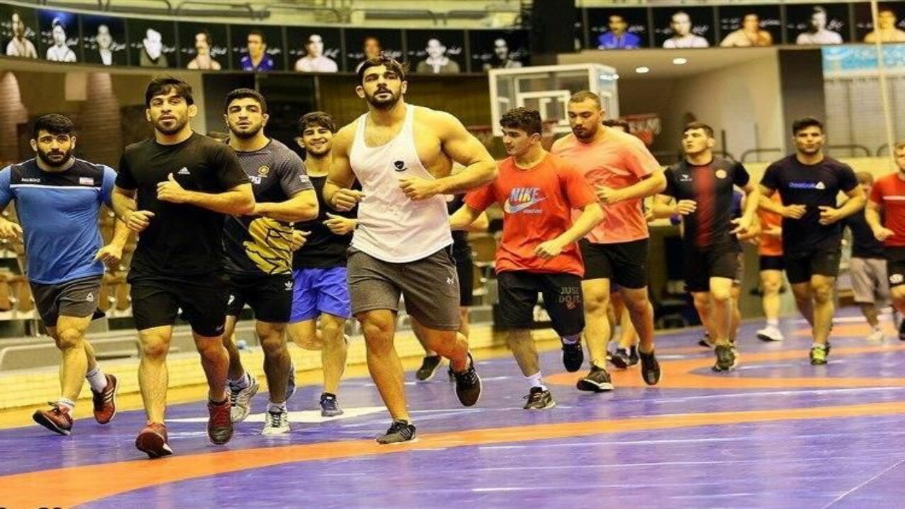 شاگردان غلامرضا محمدی از ۱۵ فروردین ماه در خانه کشتی شهید هادی