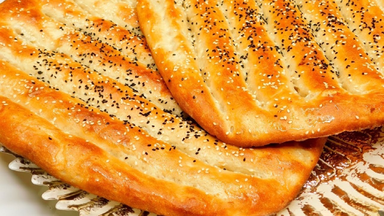 سهمیه بندی آرد در روستای کلاته میرزا رحیم/ ساکنان روستا از مسئولان درخواست رسیدگی دارند
