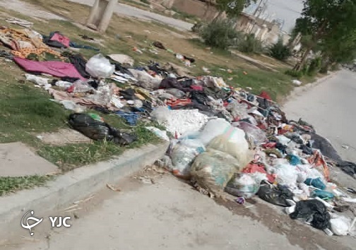 شهرستان کارون در زباله&zwnj;ها مدفون شد/ شهروندان آستین بالا زدند