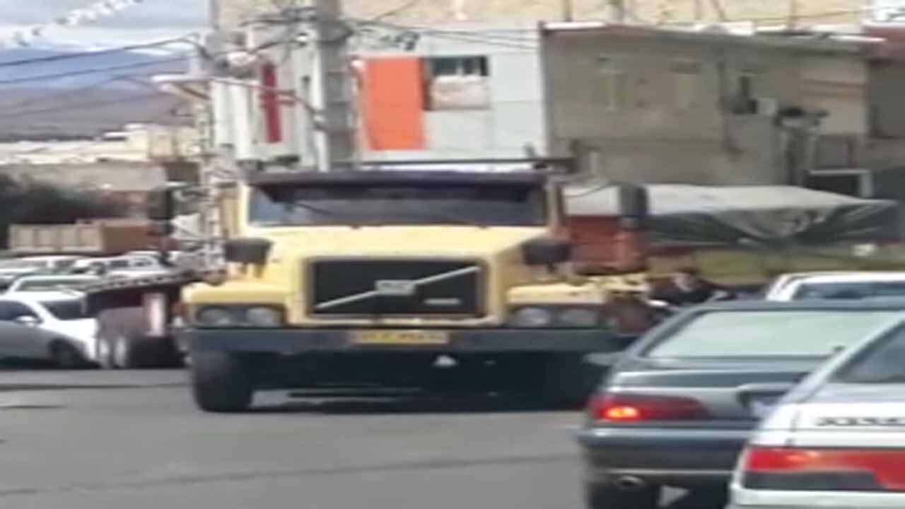 ایجاد مزاحمت ماشین‌های سنگین در خیابان‌های لوشان + فیلم
