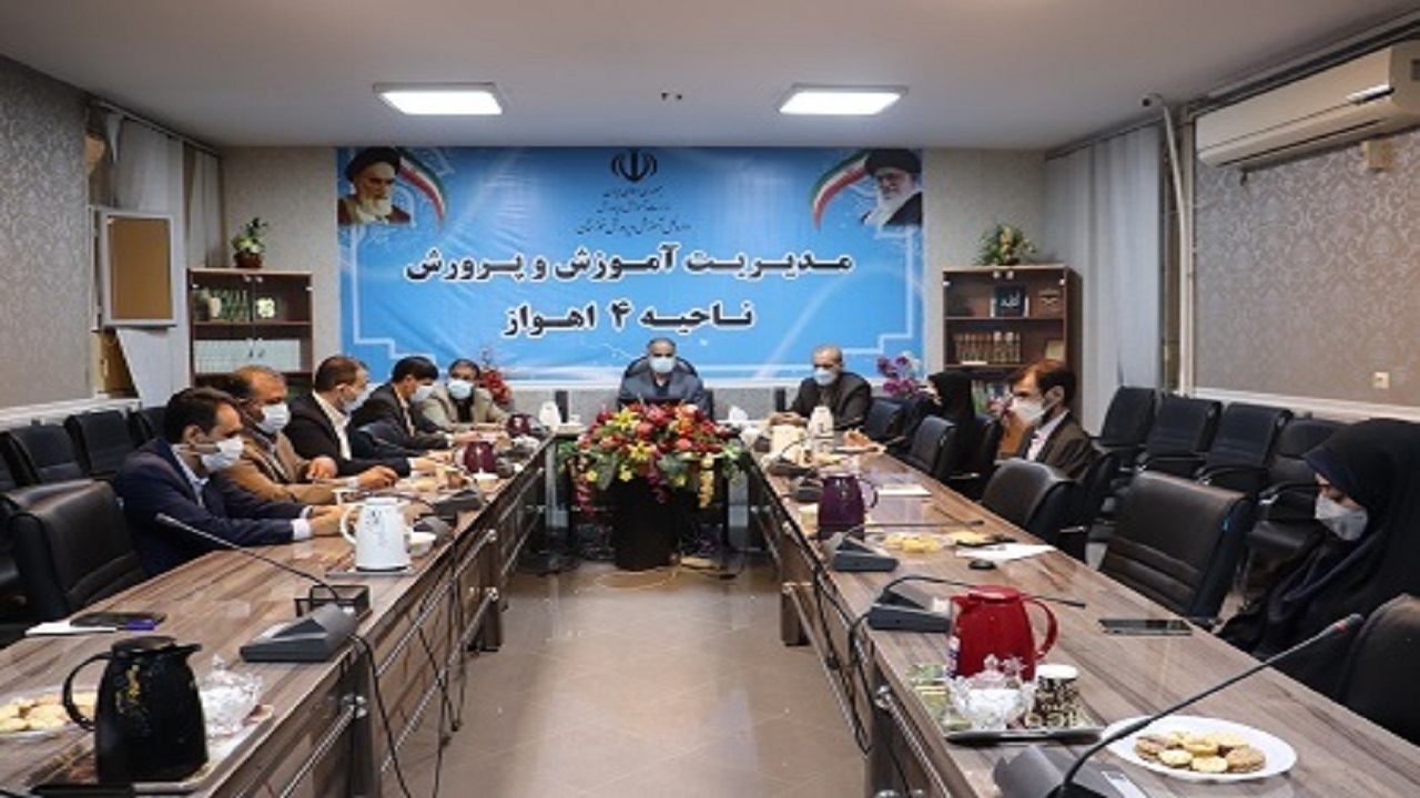 حفظ کرامت ارباب رجوع و گره گشایی در نظام اداری