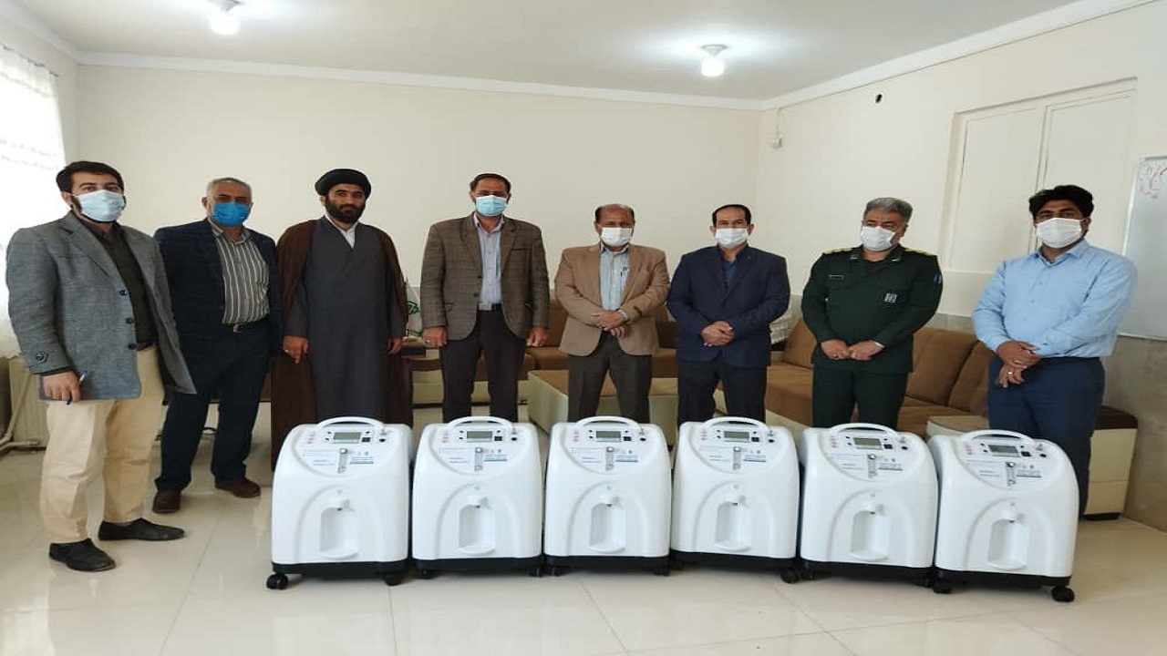 اهداء ۶ دستگاه اکسیژن ساز به شبکه بهداشت ملکشاهی