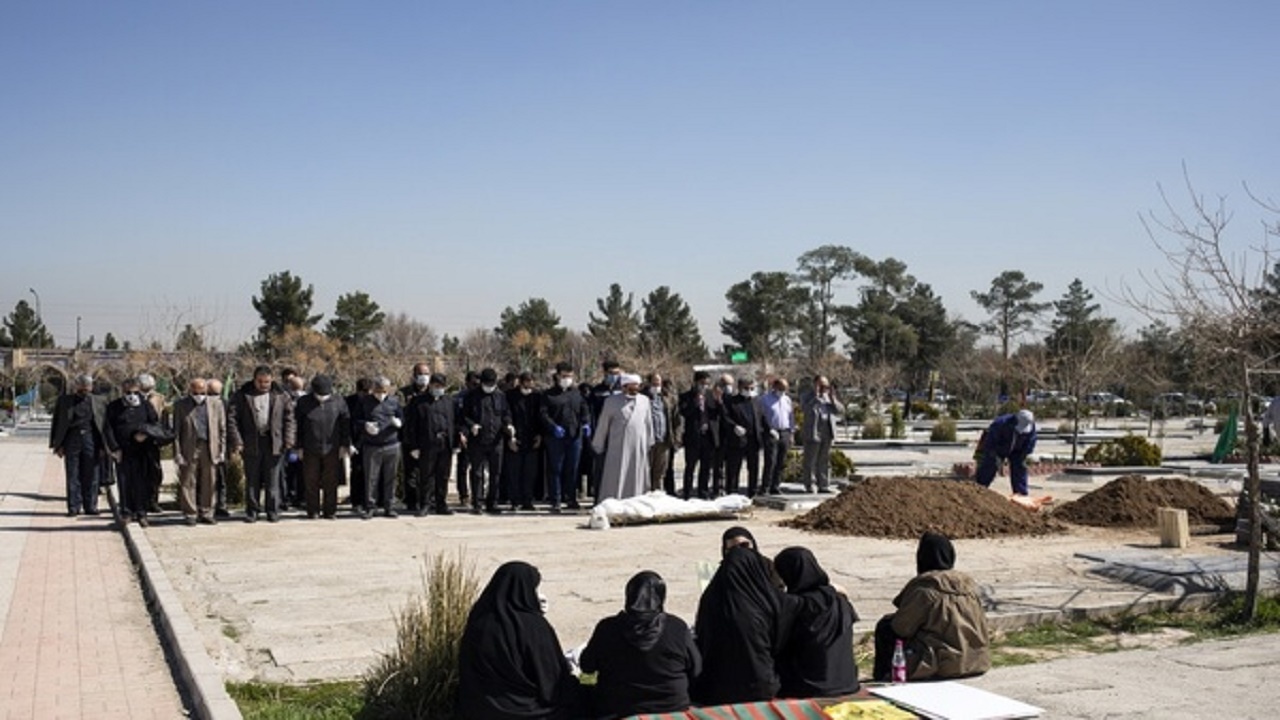 برگزاری مراسم ختم در تنگستان تعداد زیادی را کرونایی کرد