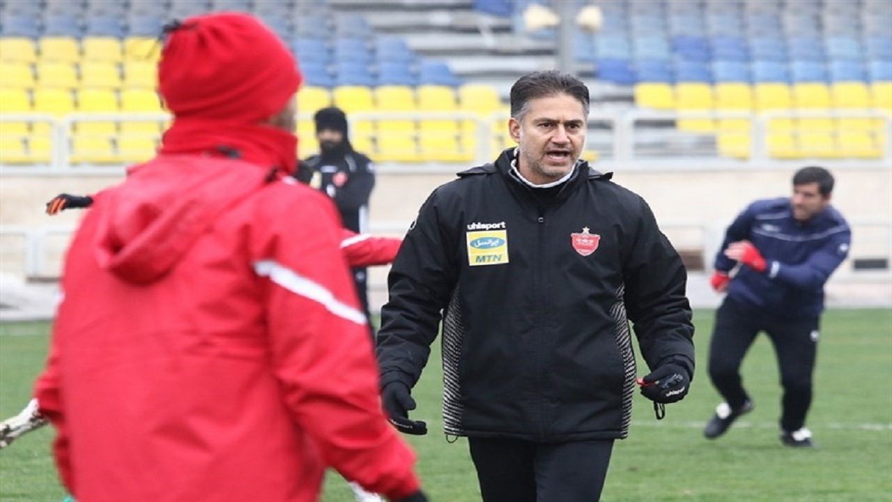 مطهری: چمن ورزشگاه شهر خودرو ۲ - ۳ سانتیمتر بلند‌ بود