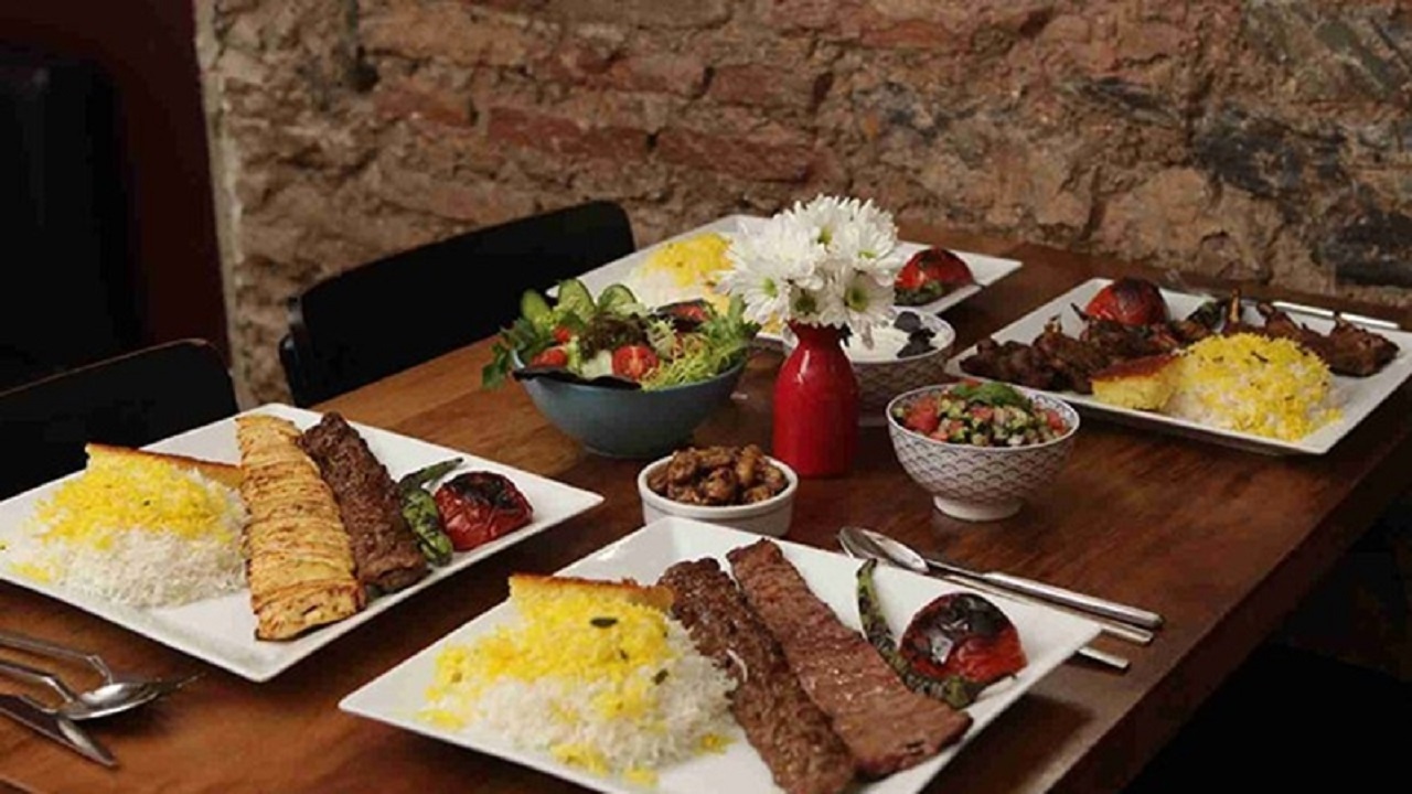 محکومیت رستوران دار گرانفروش در طبس