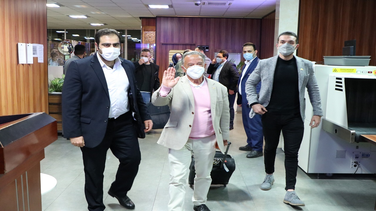 رئیس فدراسیون جهانی پرورش اندام وارد تهران شد