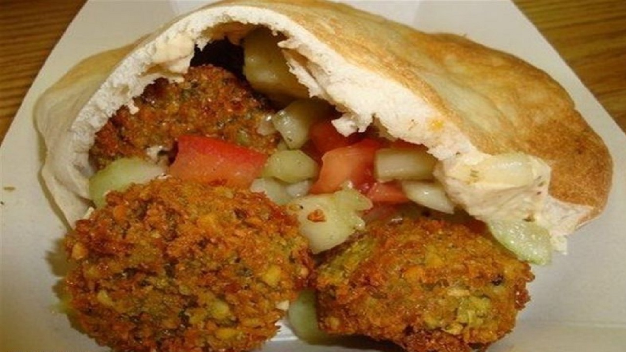 آموزش آشپزی؛ از خورش دختر لوس گیلان و خوراک پرطرفدار بندری تا سوپ سرد بهاری + تصاویر